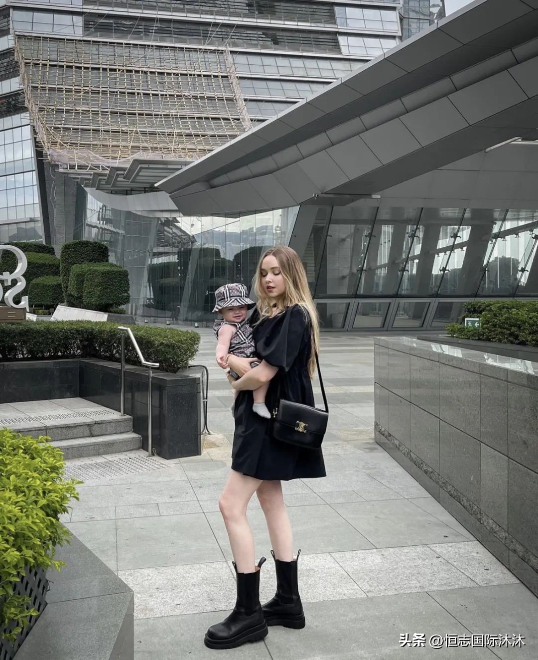 月嫂在国外比国内还吃香,月嫂出国挣得多吗