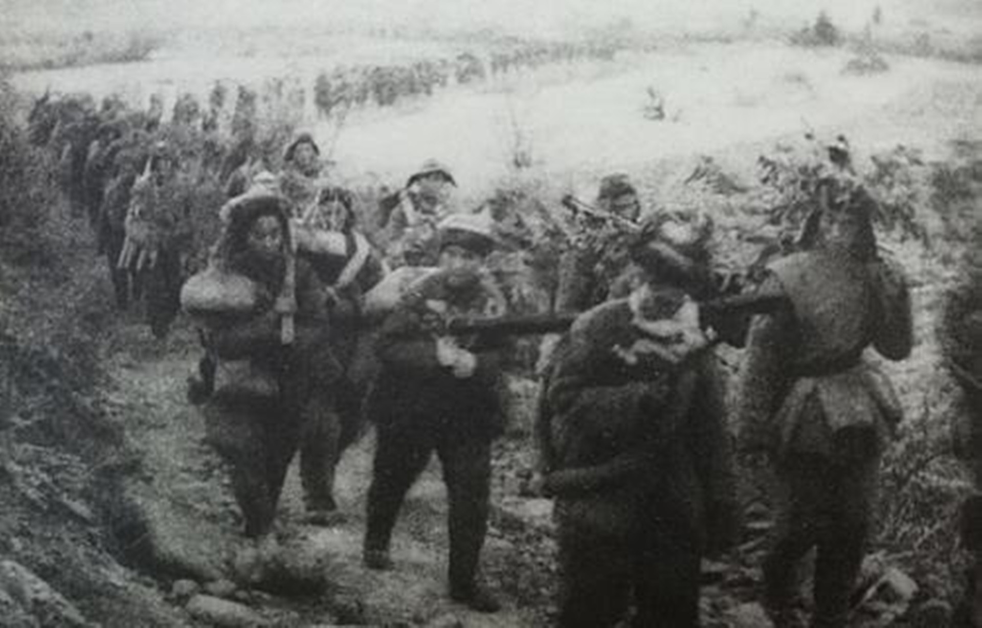 蒋介石晚年想和平回归，毛主席承诺：你儿子可以当台湾省长！