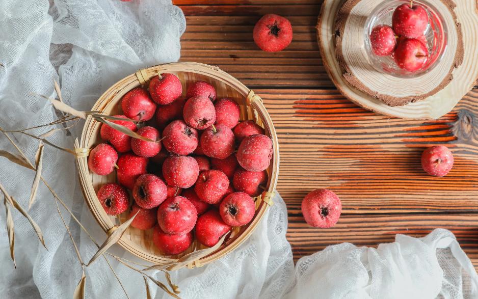 明天立秋，按照老习俗：“咬秋、晒秋、饮秋茶”，清爽迎秋接福运