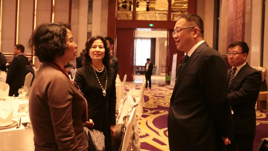 第86届青岛全国药交会-利君制药举办特色产品推介暨工商联谊会