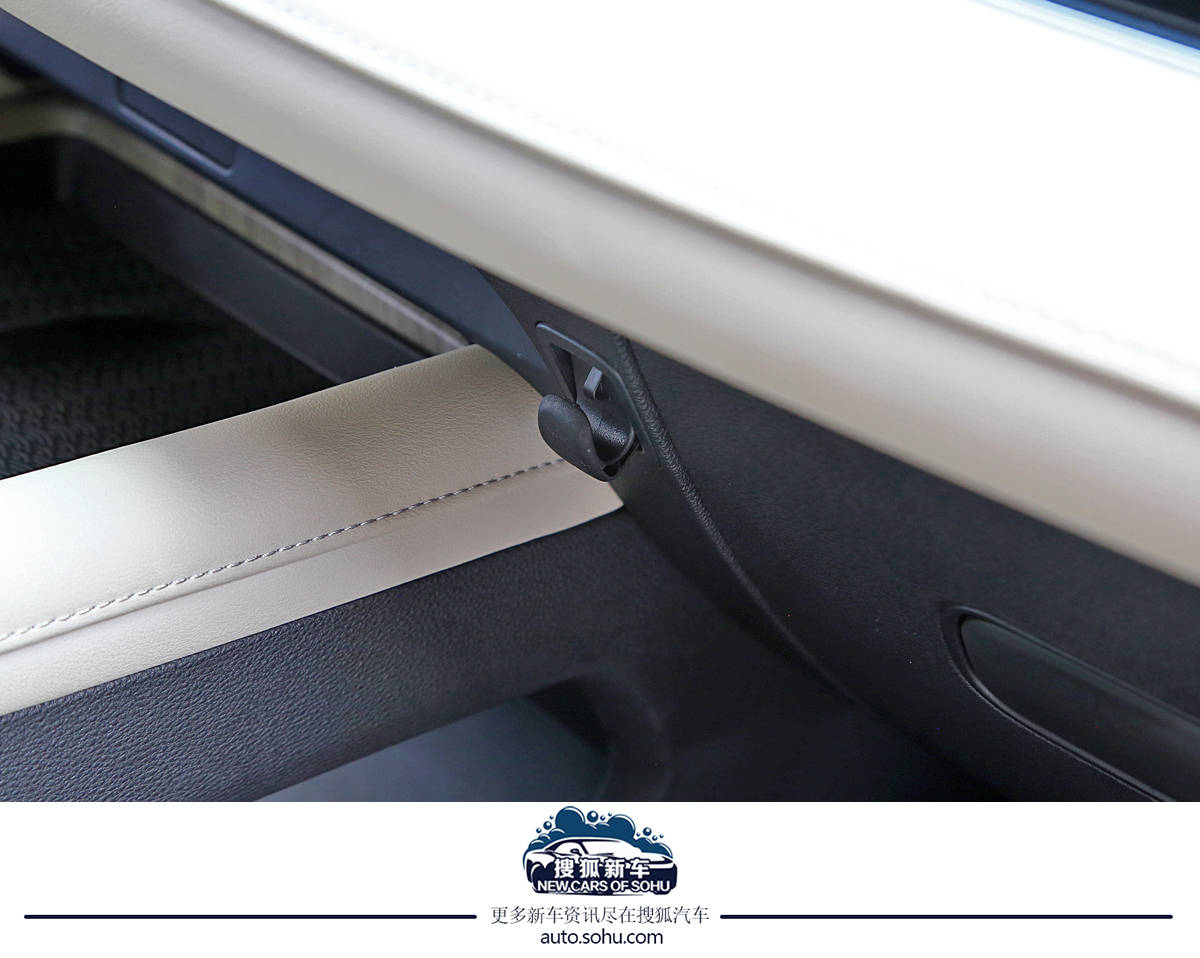 奇瑞艾瑞泽8对比长安uni-v,奇瑞艾瑞泽82.0t试驾