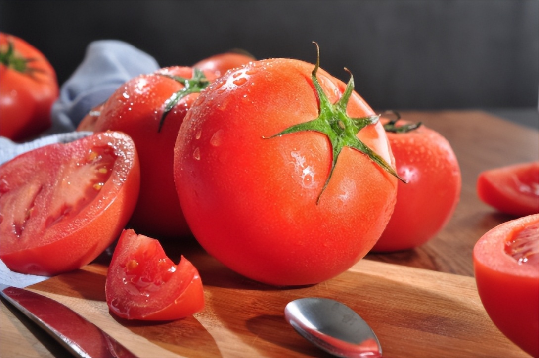 痛风吃西红柿能降尿酸吗,痛风急性期能吃西红柿鸡蛋汤吗
