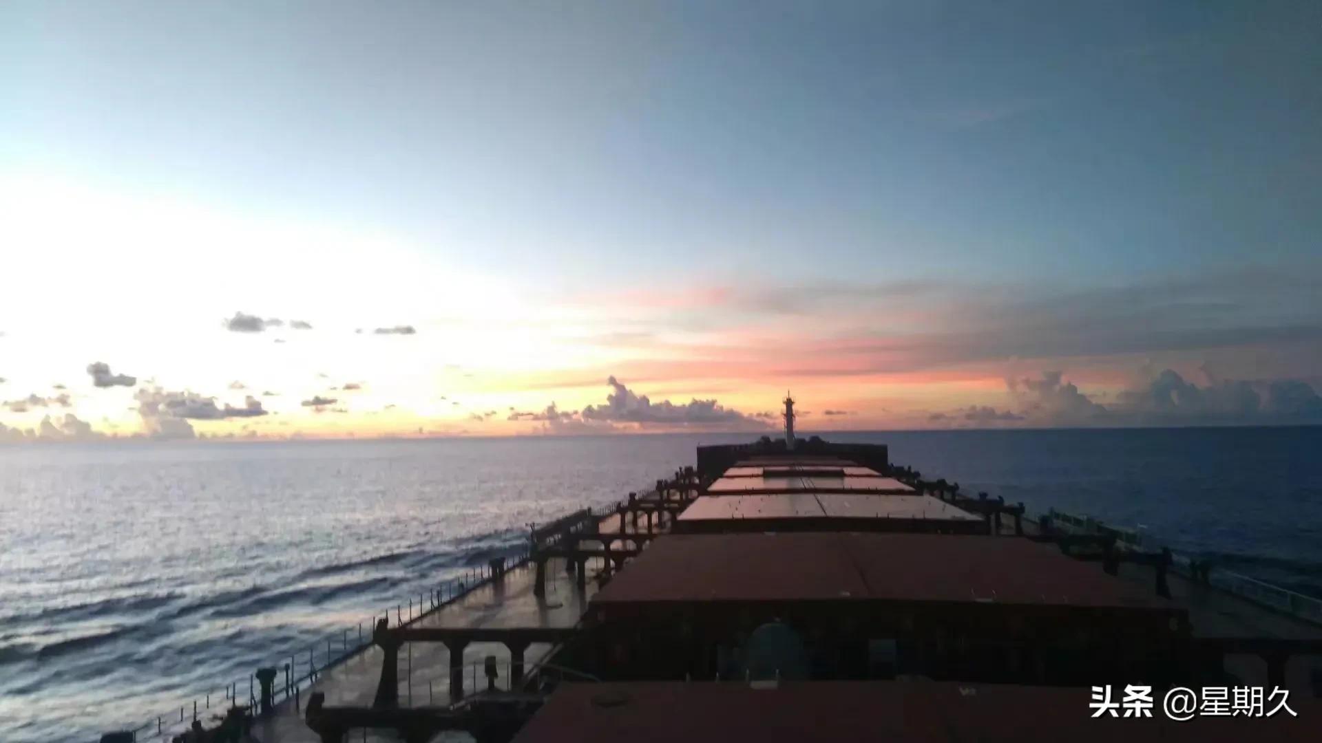 76期～和新上船的水手一起下地购物，发现了他不为人知的秘密