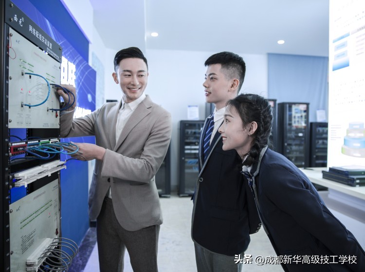 初中毕业推荐去成都哪些学校,成都高中没考取读什么学校好