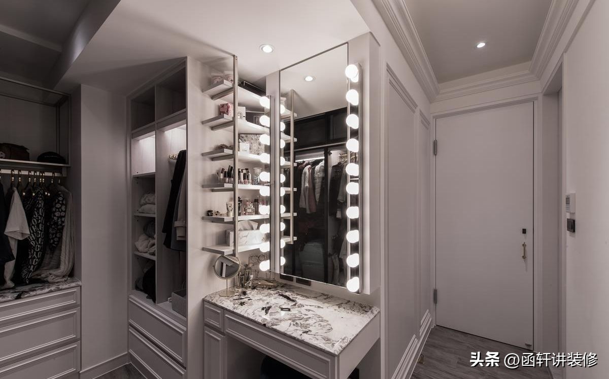 化妆台收纳省钱小技巧,化妆台的正确摆放方法