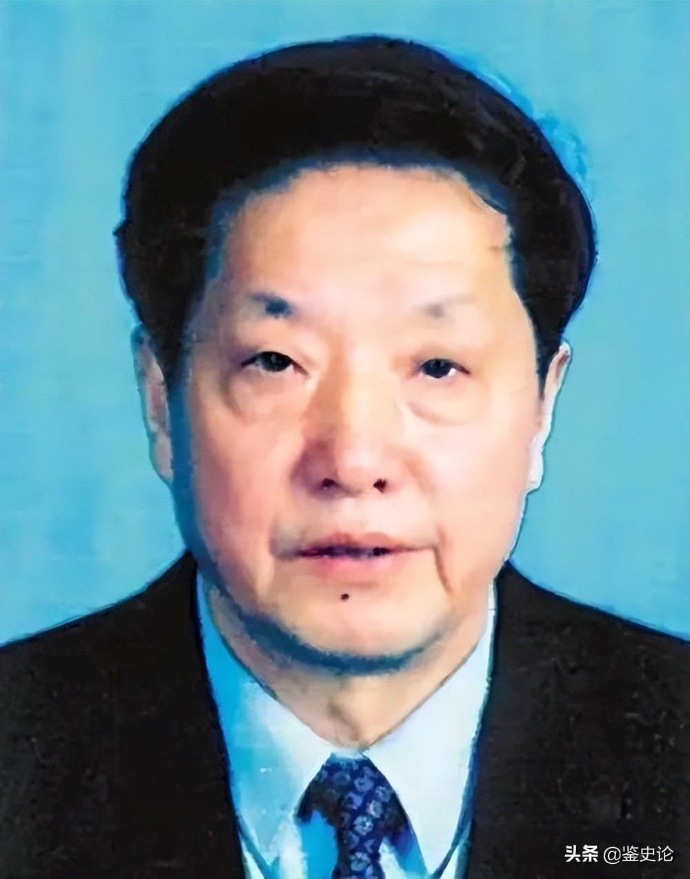 91年苏联解体后，中国面临危机，*小平邓**是如何力挽狂澜的？