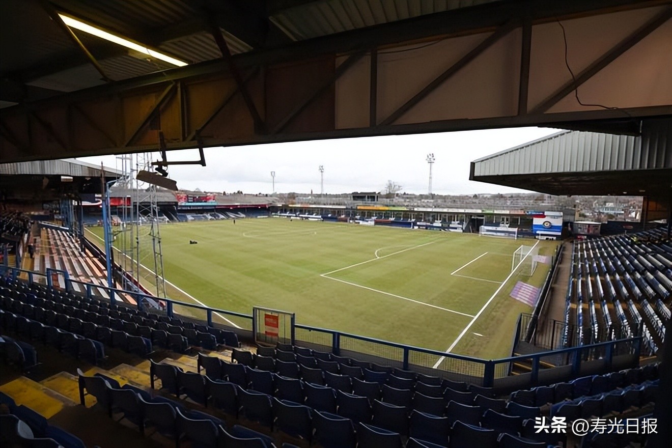 业余球队进英超,在业余球队踢12年