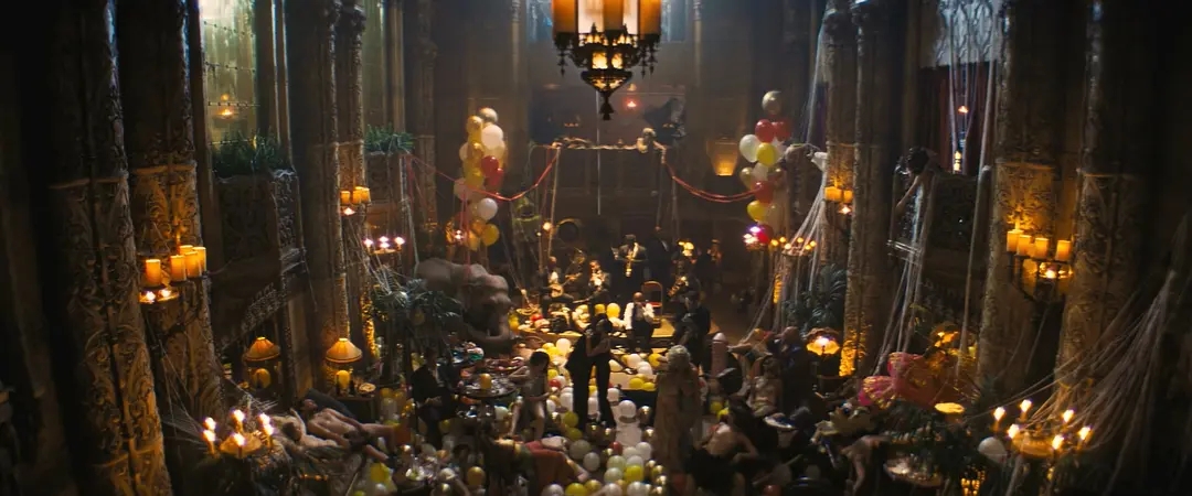 浮华浪荡*欲肉**横流，荒唐又华丽的演艺圈尺度大揭秘