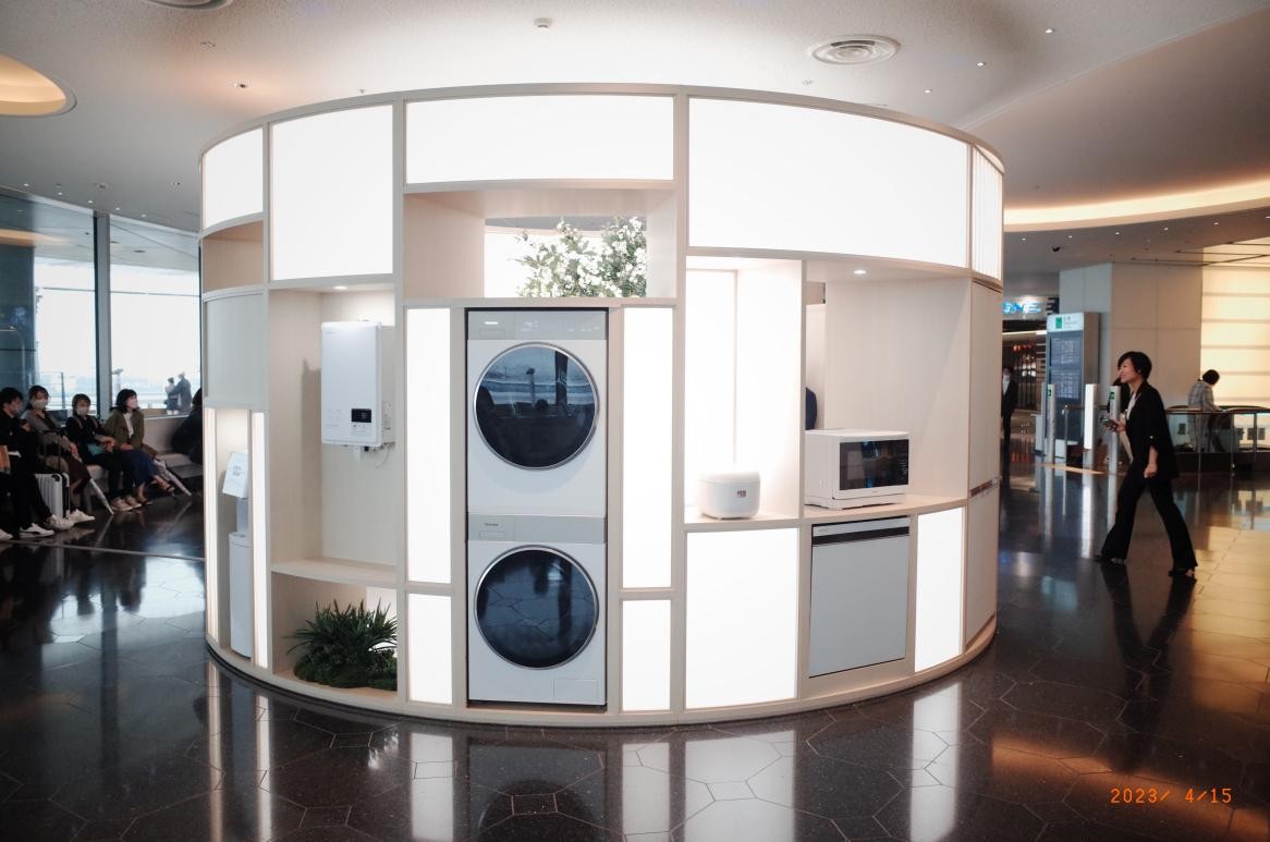 涓滀含缇界敯鍥介檯鏈哄満瑙嗛,涓滀含缇界敯鍥介檯鏈哄満瀹炴媿