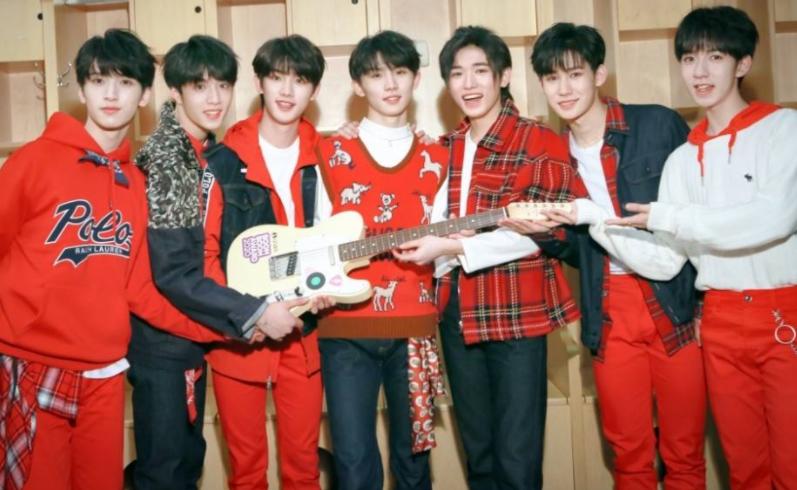 丁程鑫身高是多少米,丁程鑫身高185