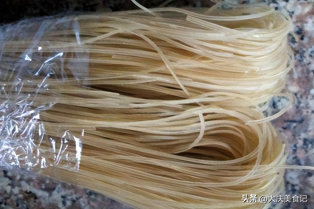 市场上买的粉条怎样辨别,买粉条怎样知道里面含不含铝