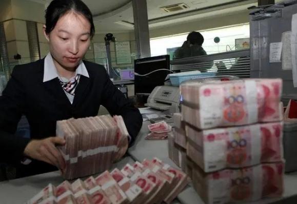 存款大幅下降,存款爆发式增长