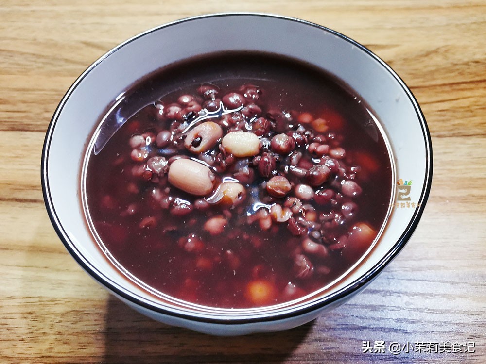 女人皮肤干燥需要补水吗,秋冬皮肤干燥可以每天敷面膜吗