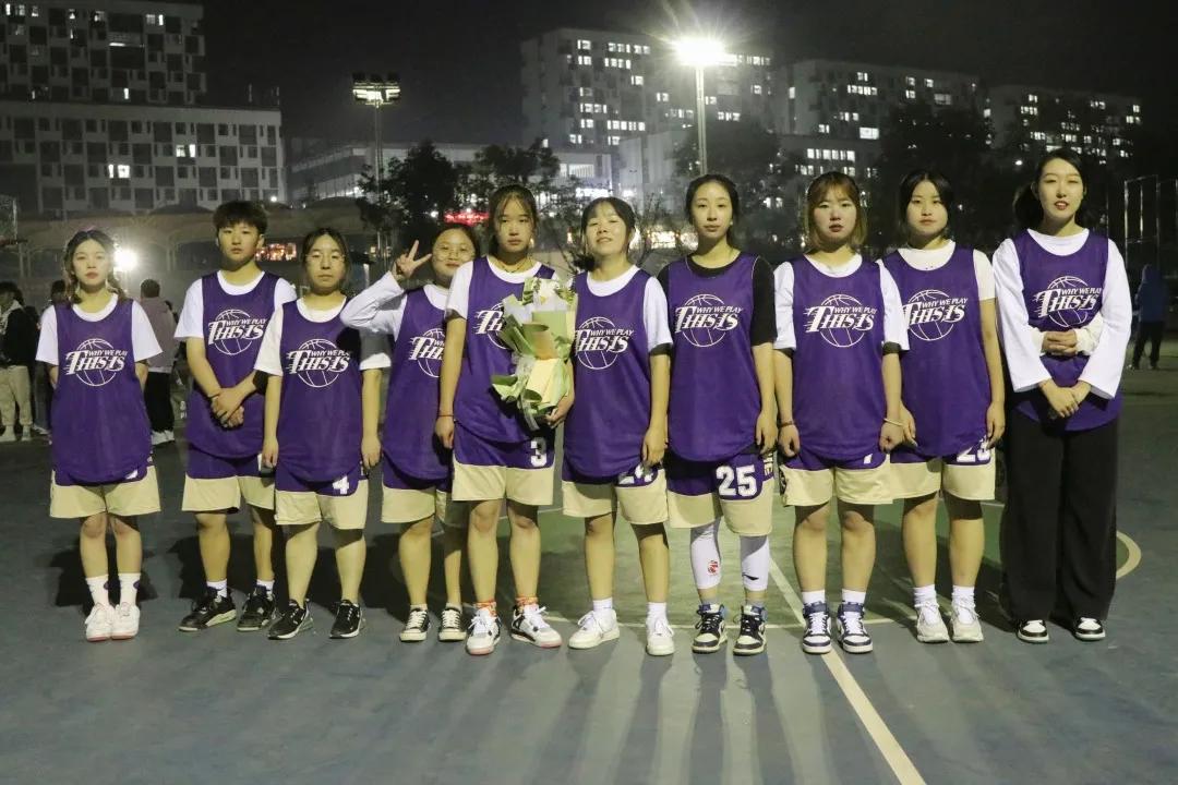 强强相遇巅峰对决,篮球赛的强强对决