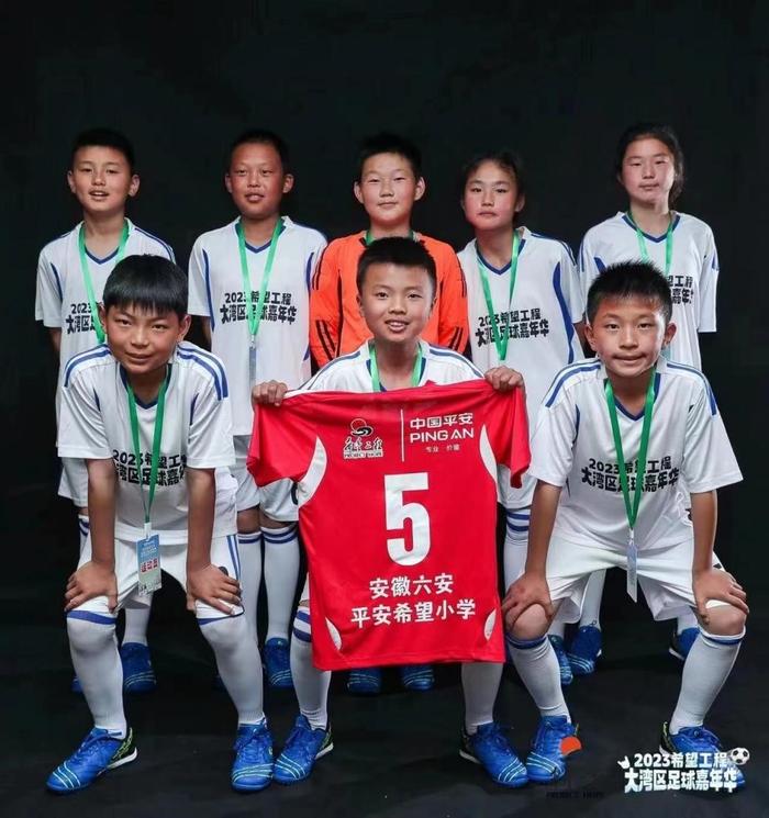 辛巴不断改变自己做公益,辛巴做公益活动