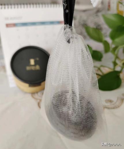 手工皂结晶了是咋回事,手工皂上面有层白霜怎么回事