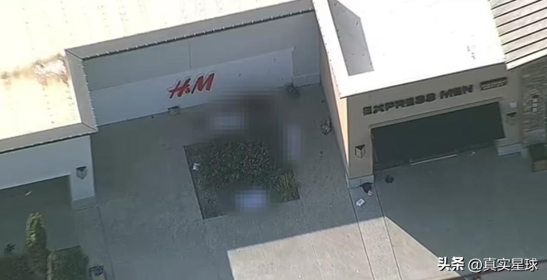 全美愤怒！枪手*杀屠**购物中心，现场死伤惨重如地狱，民众：习惯了