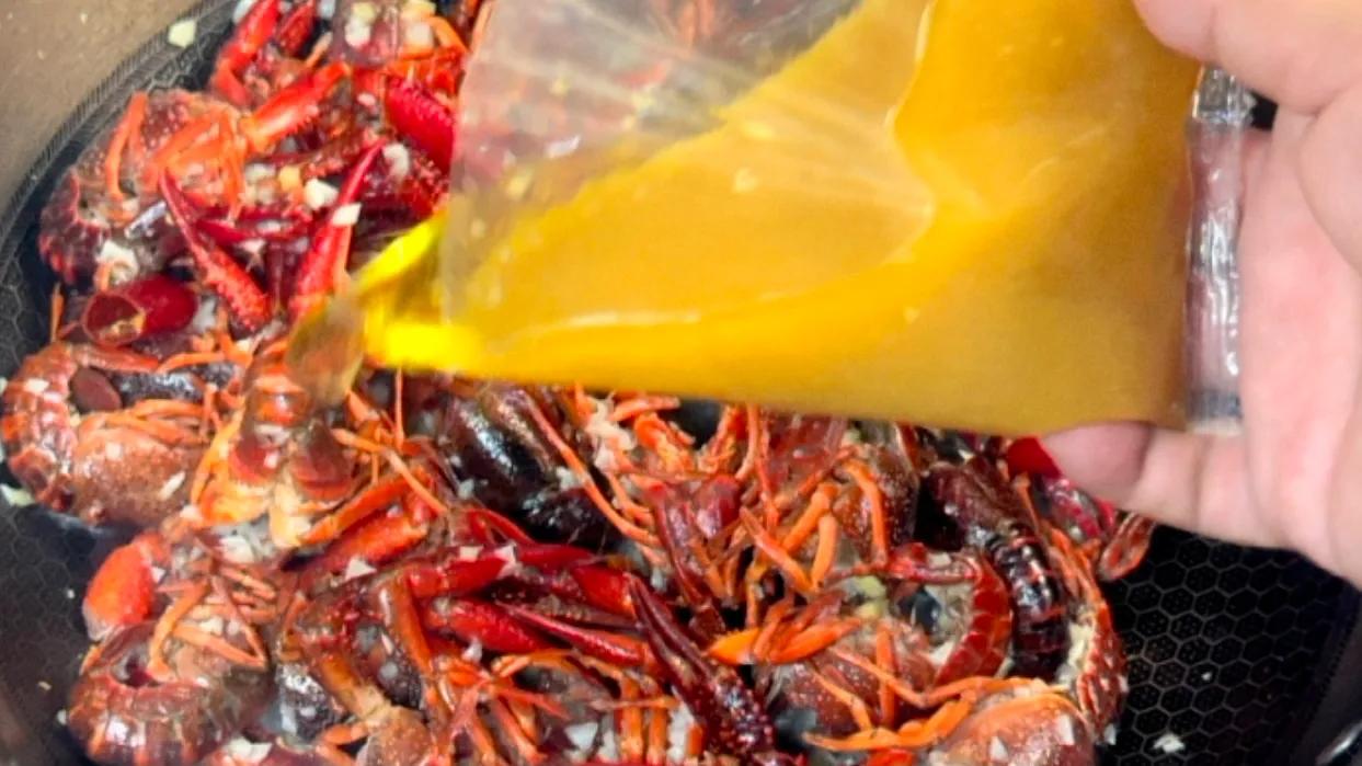怎么做小龙虾比较入味好吃,怎么做小龙虾既入味又弹