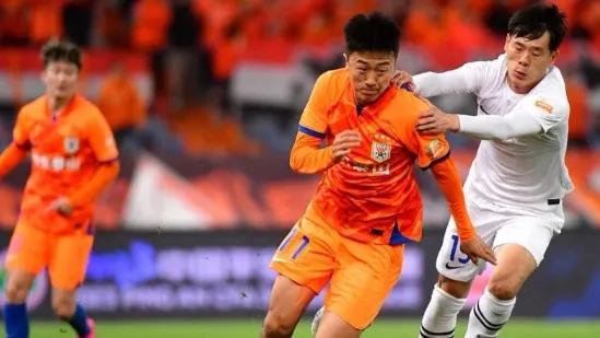 山东泰山队不敌成都蓉城球迷评论,山东泰山逆转绝杀成都