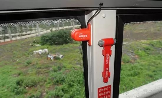 车辆侧翻正确做法,车辆侧翻处置流程