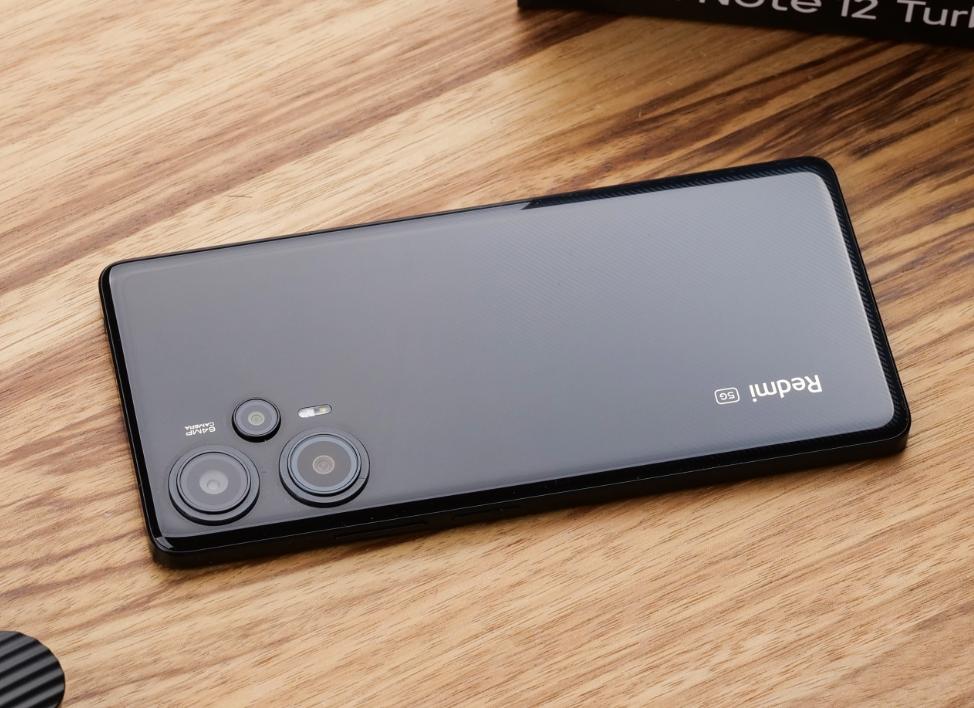 跑分33万轻薄机身再降100,32万跑分128gb5000mah仅1798