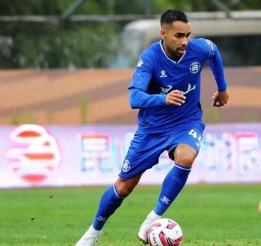 官方评选中超联赛第11轮最佳球员,csl中超联赛最佳球员投票