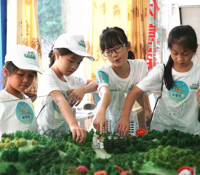 融媒小记者夏令营,融媒小记者栏目