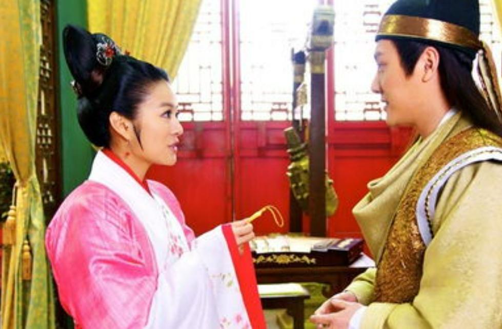 不怕七月鬼就怕端午的水,不怕五月五的水只怕七月半的鬼