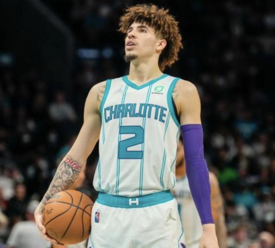 2月24日nba火箭vs勇士,明天勇士vs爵士库里上场吗