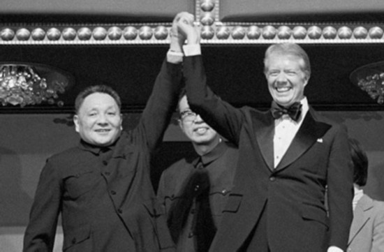 对越反击战前夕，*小平邓**一句“幽默”的话，让百万苏军按兵不动