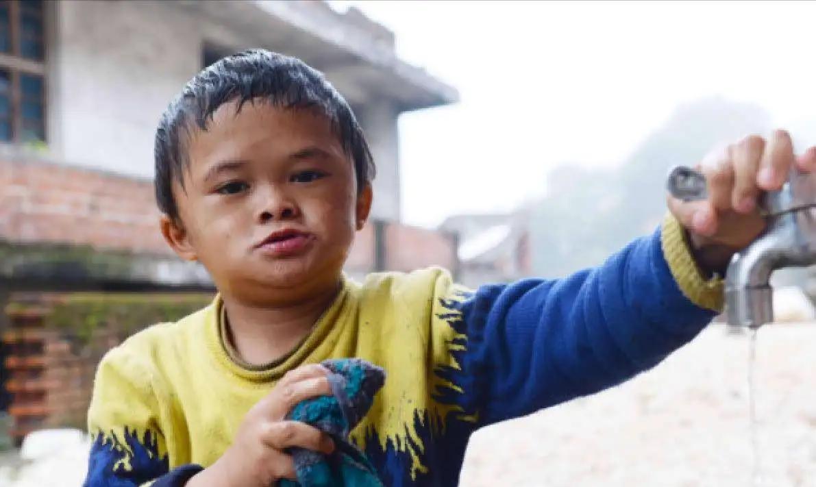 酷似马云的范小勤走红赚了多少钱,酷似马云的江西男童范小勤