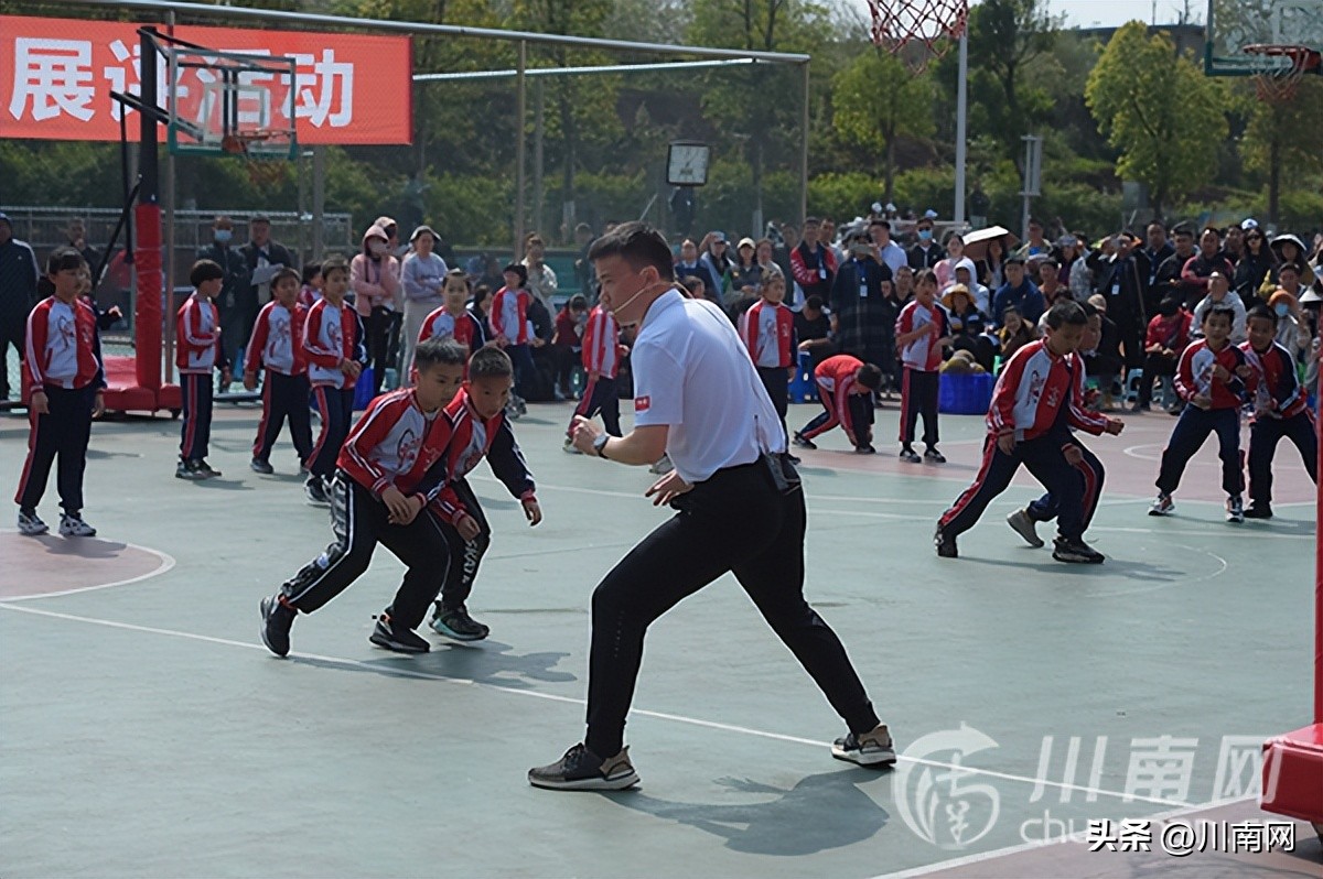 四川省体育教师比赛课,四川省首届体育教师基本功大赛
