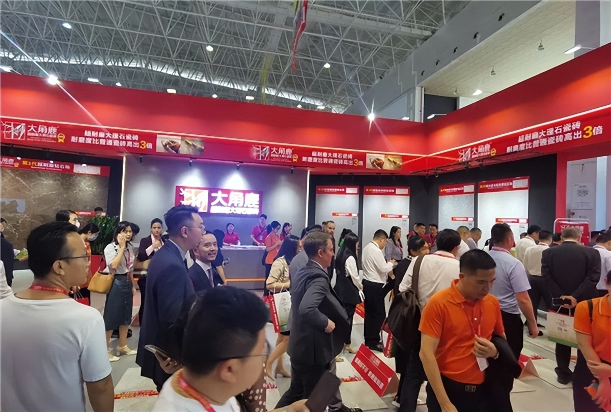 大角鹿瓷砖真的超耐磨吗,大角鹿瓷砖展会