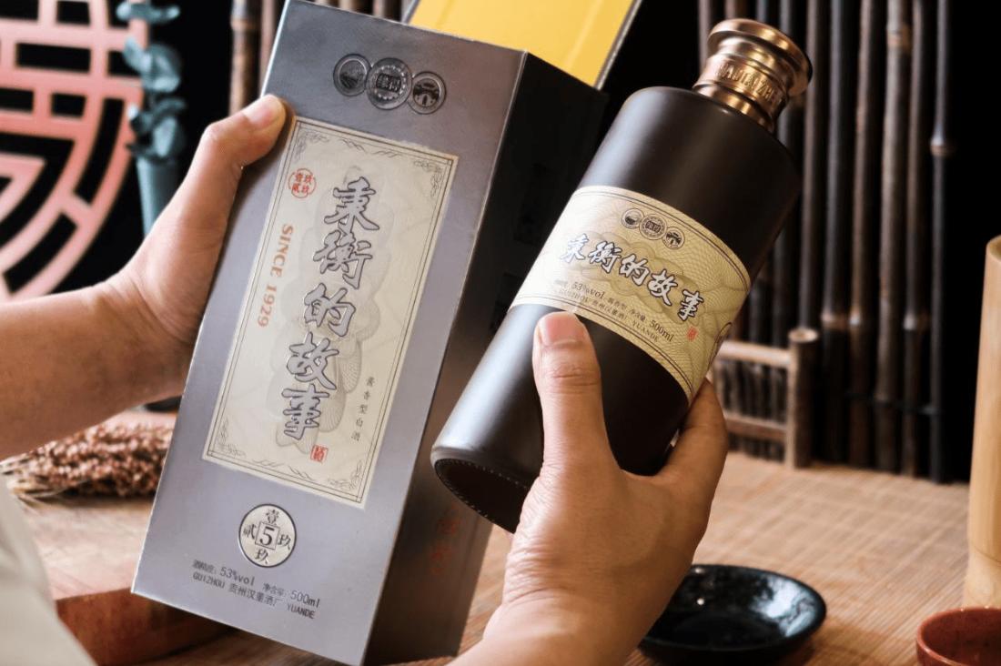 广东老伯“百年”酒窖曝光，满屋老酒，商贩高价收购遭婉言谢绝