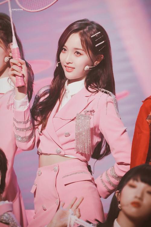 明星做烤瓷牙变凸嘴,明星烤瓷牙凸嘴