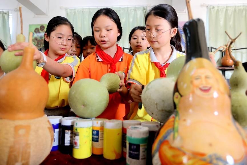 底阁中心小学2018,峄城底阁小学