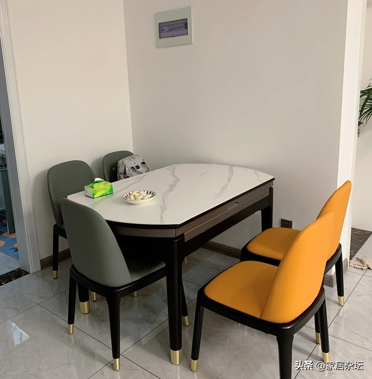 你知道怎么区分岩板餐桌的好坏吗,岩板餐桌会看起来很廉价吗