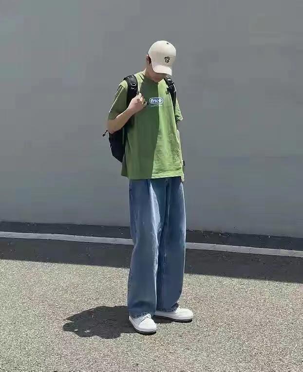 牛油果绿男生穿好看吗,牛油果绿适合黄黑皮肤穿吗男