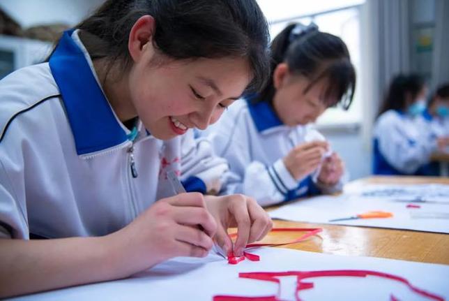 初三成绩200多分还有希望逆袭吗,快初三了成绩200分还有希望吗