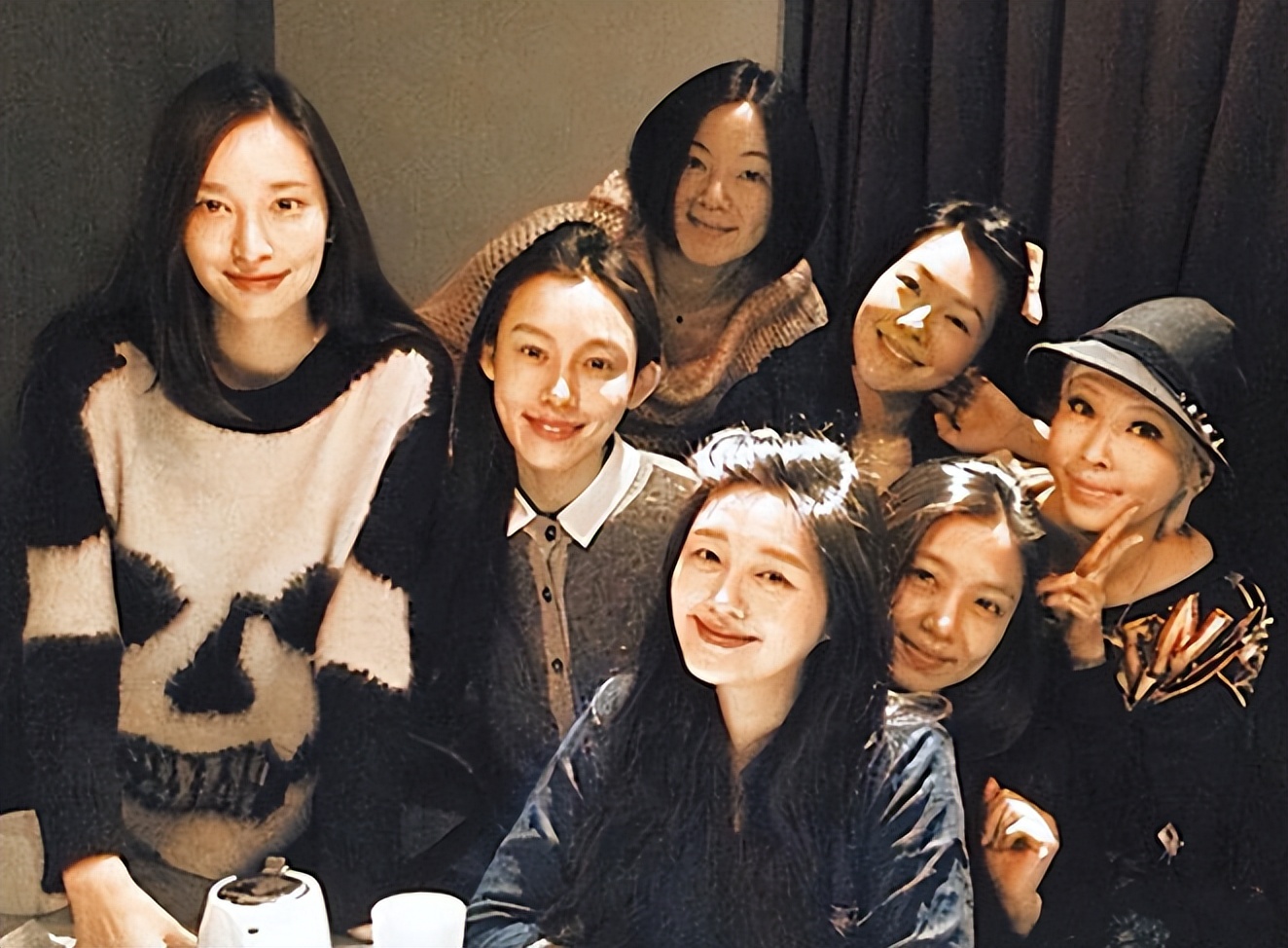 假装高贵、喜欢炫富、爱傍富豪，这些台湾女星活该没有好下场