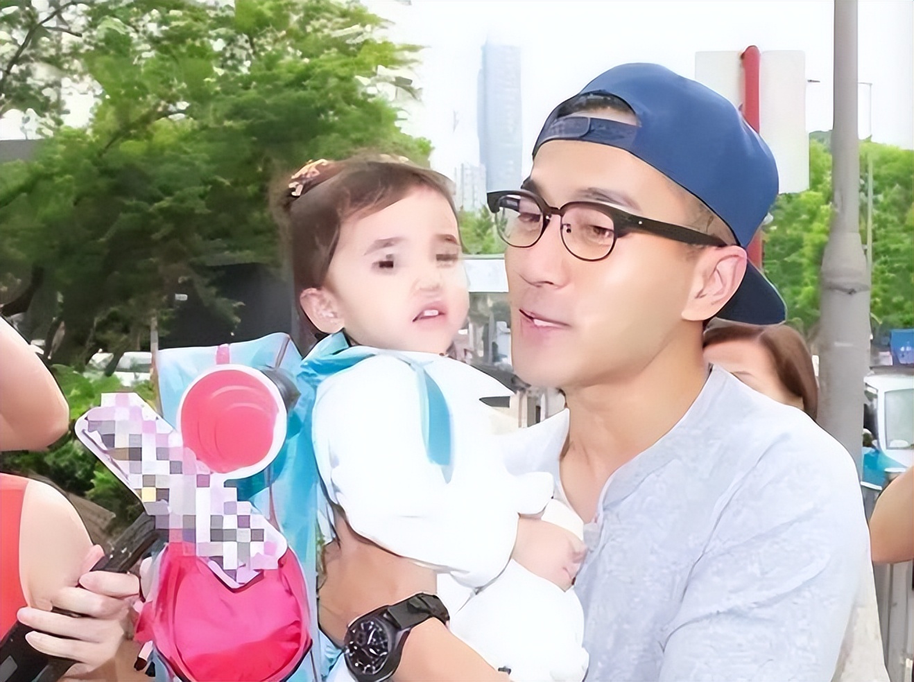 杨幂拿回小糯米抚养权了吗,杨幂争取前小糯米抚养权了吗