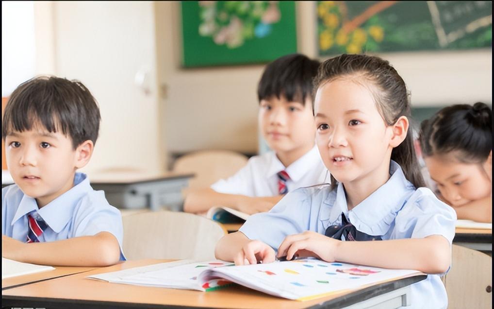 “子涵”时代刚成为过去式，又出现一批更土的名字，老师：很拗口