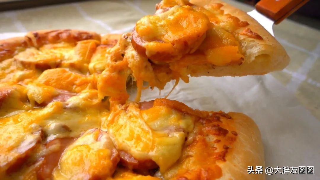 不拉丝的芝士披萨怎么做,简单又好吃的芝士披萨