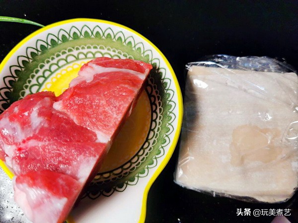 日常做饭简单又下饭的鲜虾豆腐煲,豆腐河虾煲