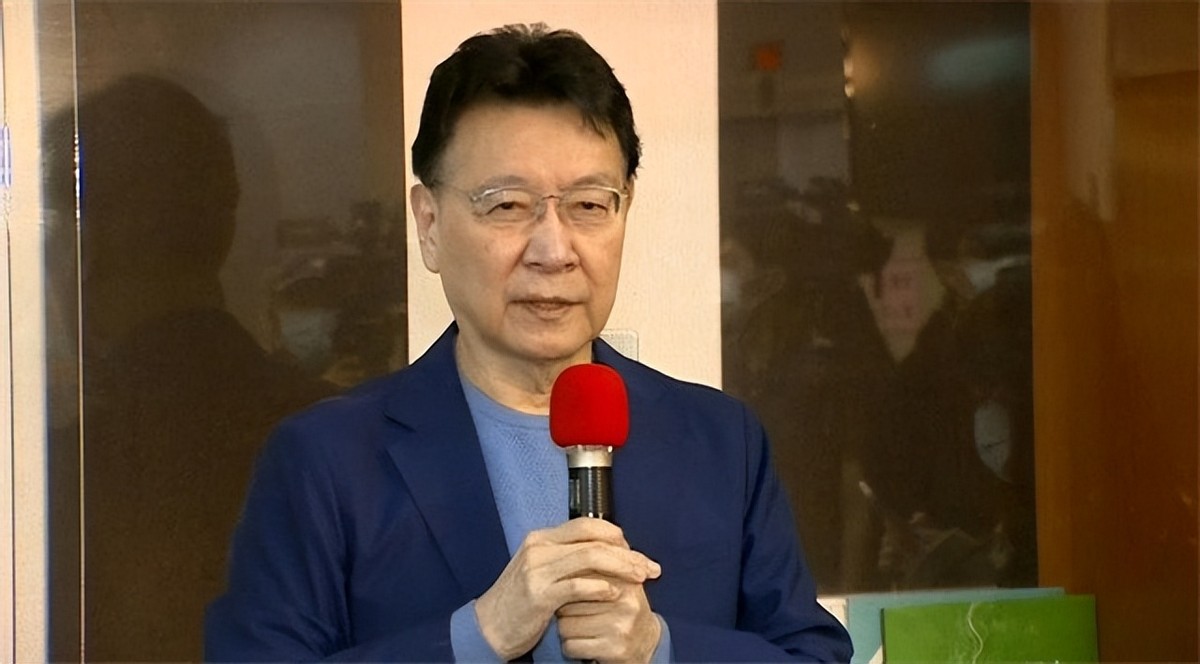 揭开赵少康和*智英黎**勾结的历史，赵少康之子是*智英黎**的得意门生