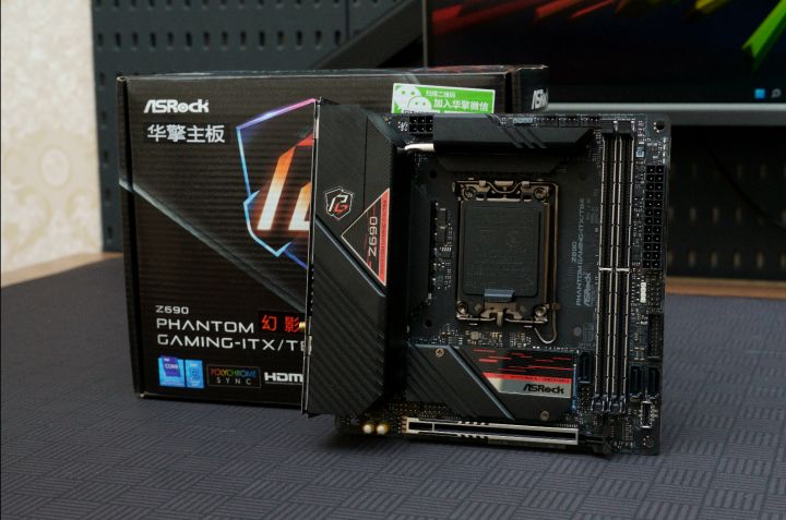 rogz11主机,rogz11可以配什么主板