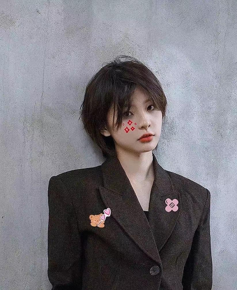 显脸小减龄的发型扎法,大脸显脸小减龄短发发型