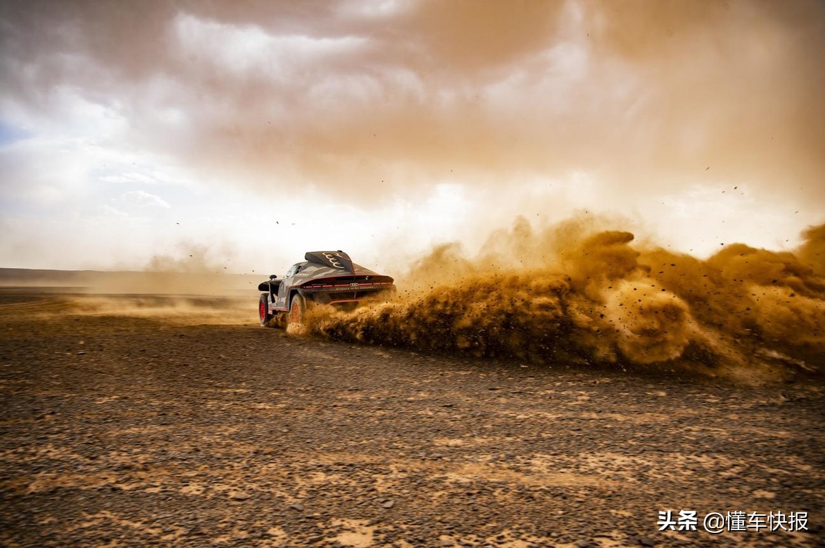 达喀尔拉力赛三轮摩托,奥迪达喀尔电动赛车三视图