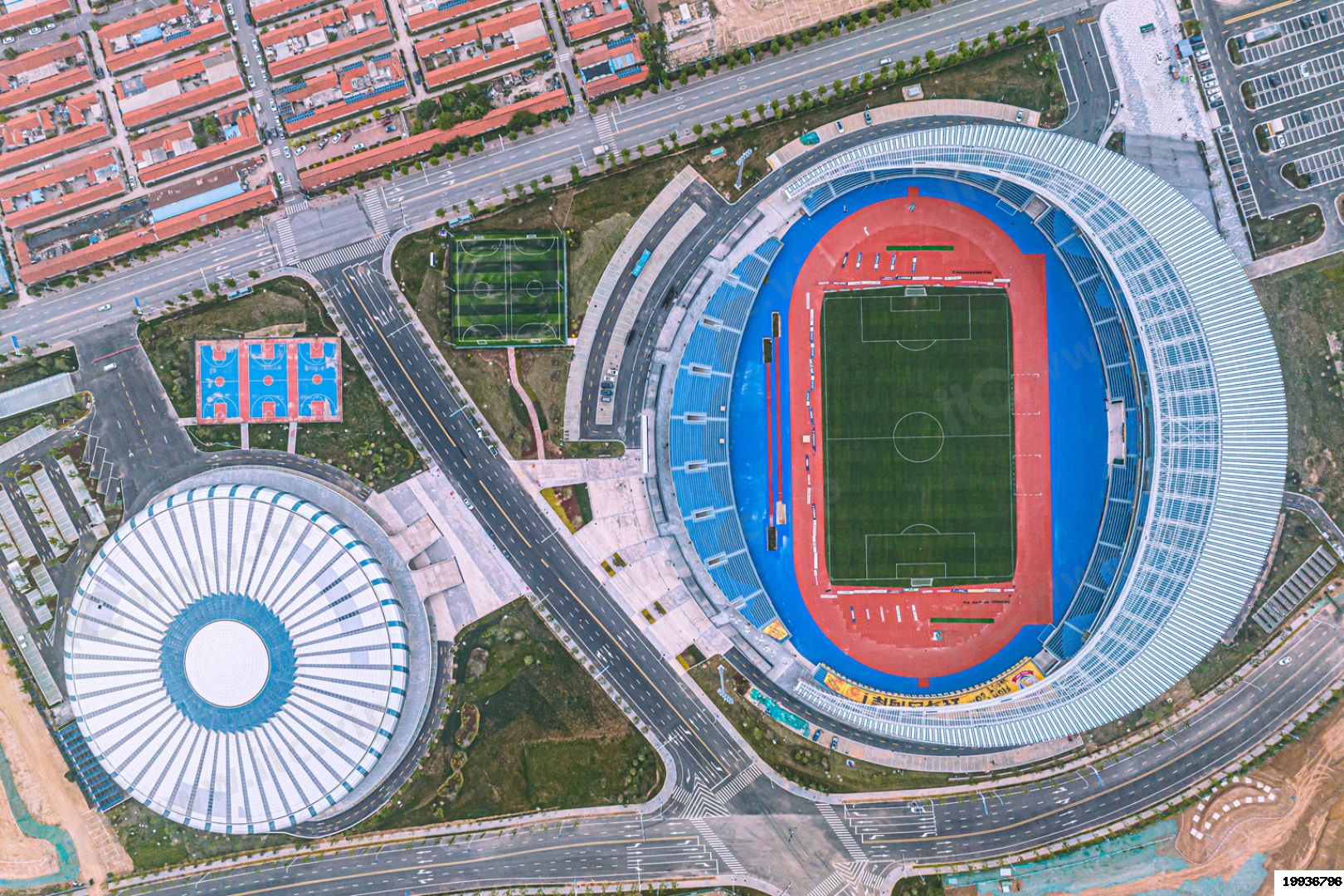 让体育场馆释放更多活力!itc保伦股份助力青岛西海岸大学城体育场打造城市体育新地标