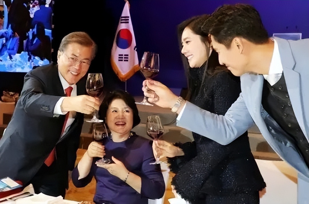 浪姐秋瓷炫跳舞,唱跳双废